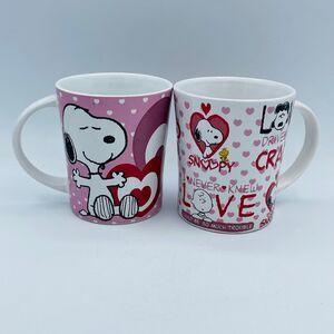 Vintage Pair of Peanuts Snoopy Woodstock Valentines Coffee Tea Mugs Red Hearts